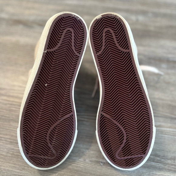 Women’s Nike Blazer High PRM - Picture 6 of 7